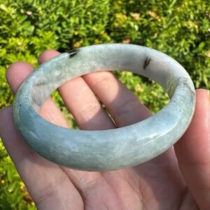 NaturalBurmese Light Green Color Jadeite JadeBangle,Thickness15.1x8.6mmSize:57.3